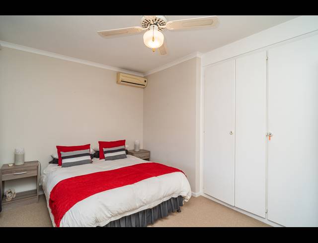3 BEDROOM APARTMENT FOR SALE IN SUNNINGDALE
